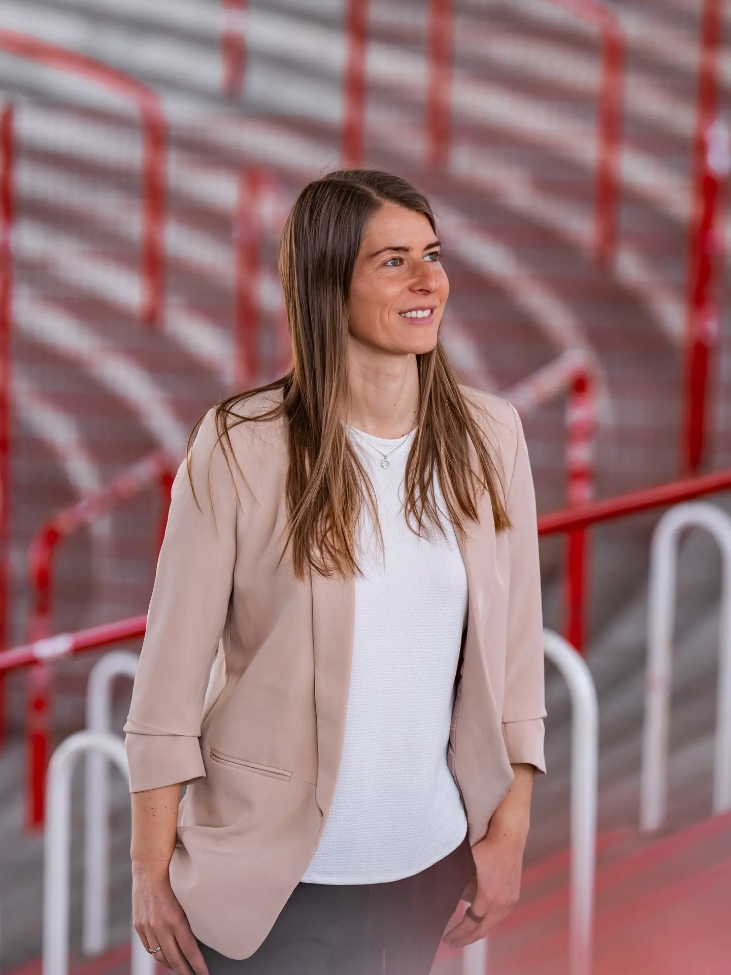 عکس های ماری لوئیز اتا اولین مربی زن در بوندسلیگا مردان