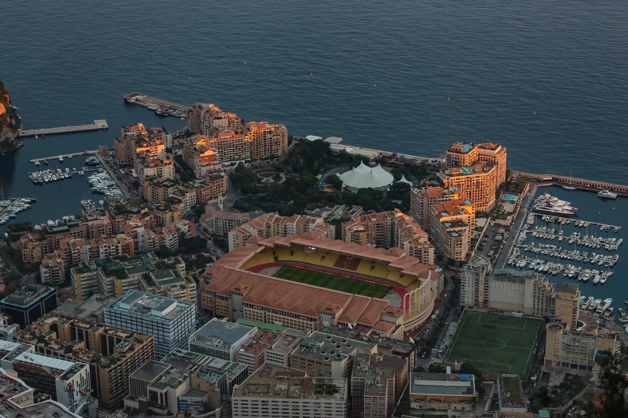 ورزشگاه بازی