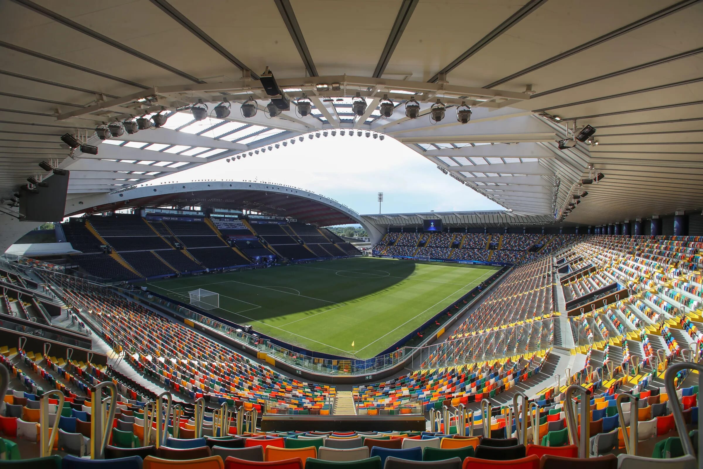 ورزشگاه بازی