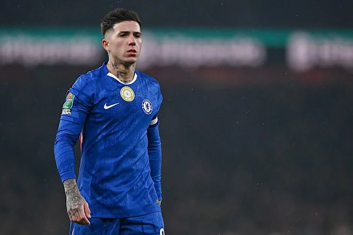 مدیر برنامه های فرناندز به روزرسانی غافلگیرکننده ای درباره قرارداد او ارائه داد