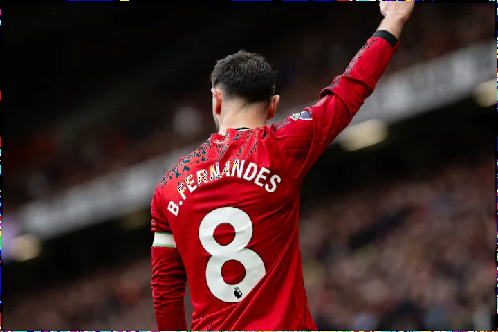 نمرات بازیکنان منچستریونایتد مقابل استون ویلا (۴-۲-۳-۱)